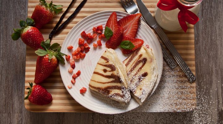 Naleśniki – zeberki, z serem i z truskawkami