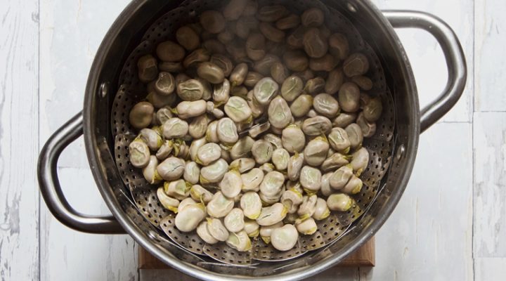 Młody bób – gotowany na parze