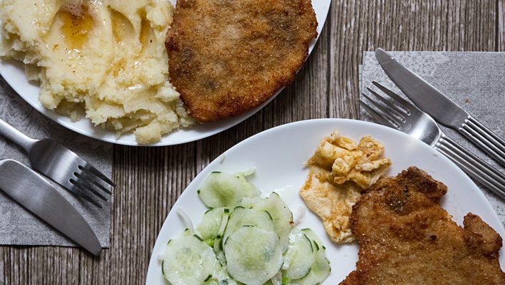 Najlepszy klasyczny kotlet schabowy z kością