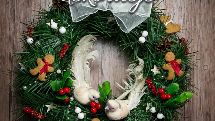 Świąteczne krajobrazy, czyli jak udekorować dom na Boże Narodzenie przy dwóch kotach (albo dzieciach)