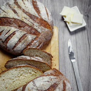 Domowy chleb pszenny. Najprostszy – bez wyrabiania