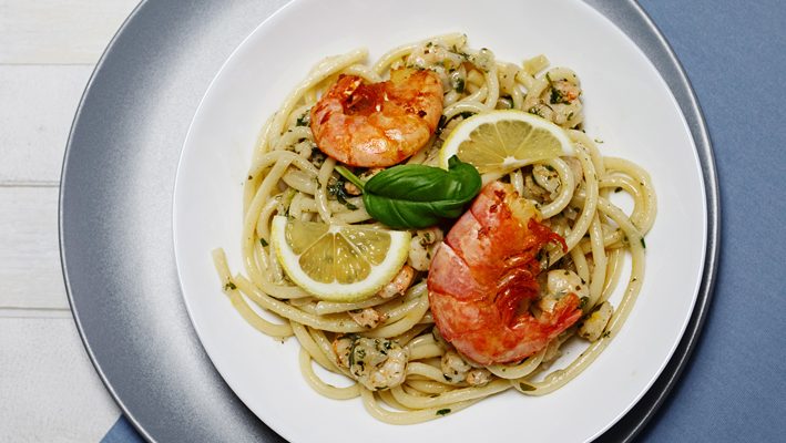 Makaron z krewetkami i parmezanem