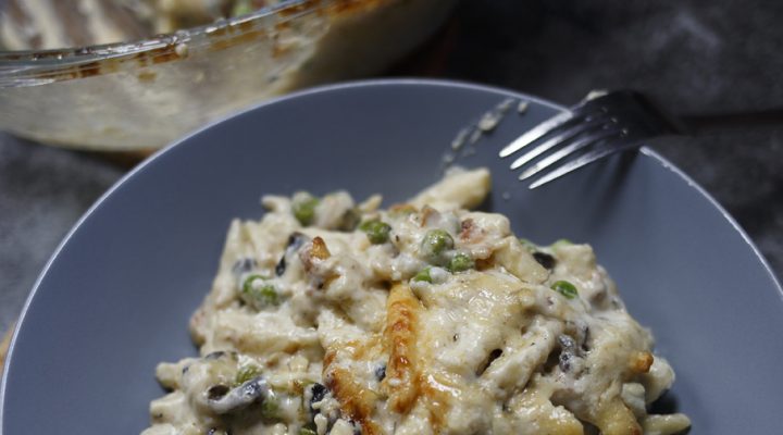 Makaron z serem – zapiekanka makaronowa