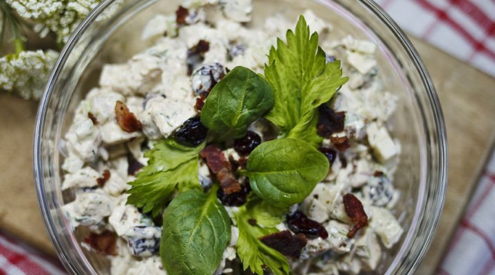 Farmerska sałatka z kurczaka – sos ranch