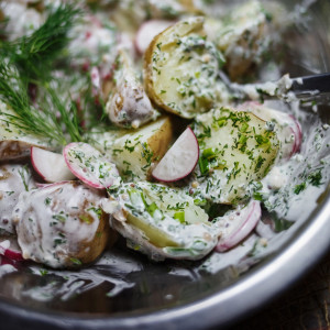 Wiosenna sałatka ziemniaczana – zamiast ziemniaków do obiadu