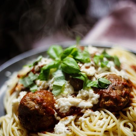 Prawdziwe włoskie klopsy – pulpety w sosie pomidorowym