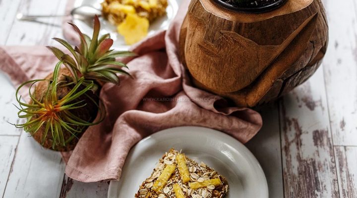 Pieczona owsianka z kokosem i ananasem- szybkie ciasto owsiane