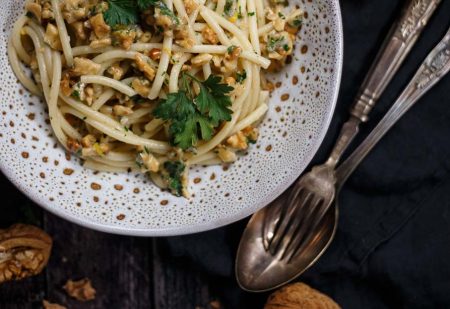 Spaghetti z orzechami włoskimi – obiad w 25 minut